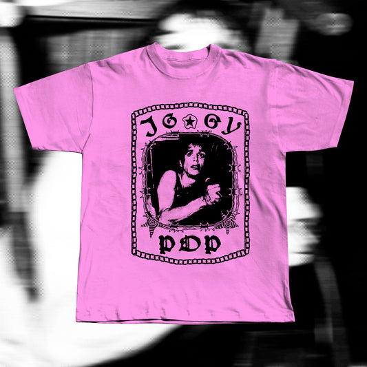 Unisex adult light pink t-shirt, design with iggy pop tangled in a chair around barbed wire. Iggy pop is written around with gothic letters.