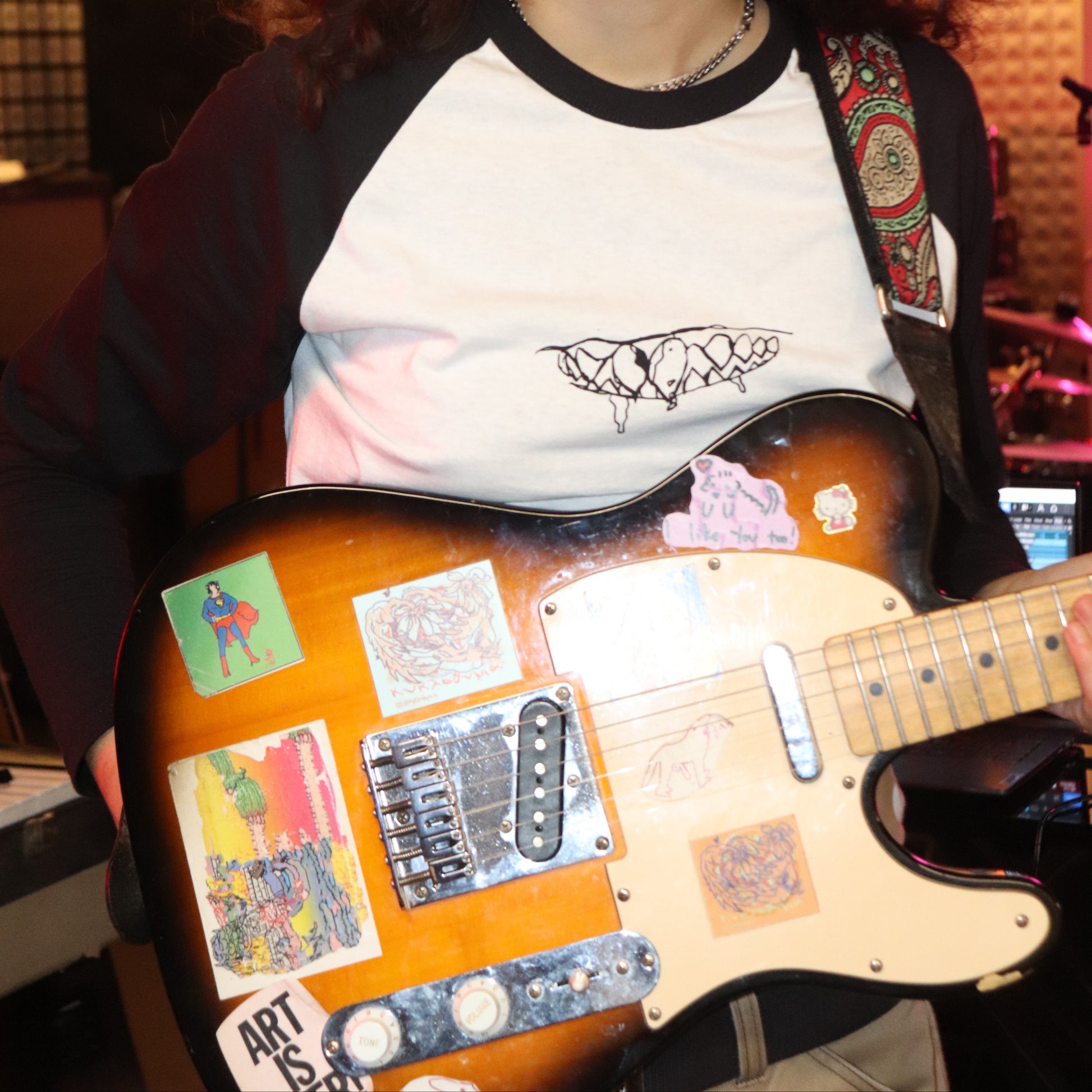 Teeth baseball shirt worn by Bipolia