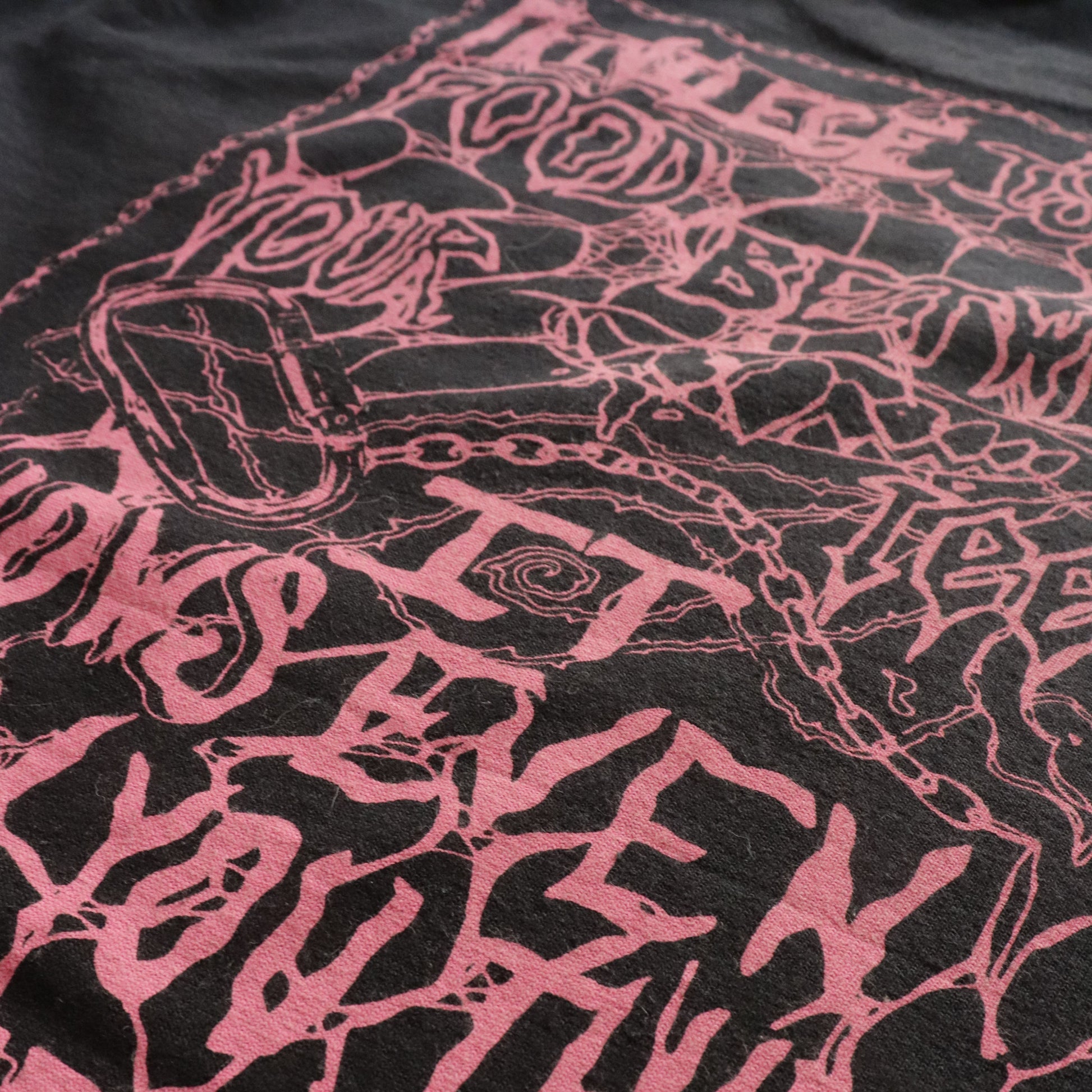 Close-up view of the print on the back.